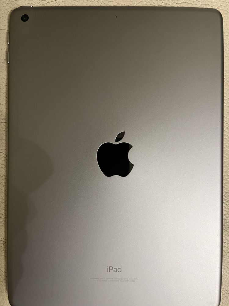 Apple Ipad 6-th generation - 2 броя