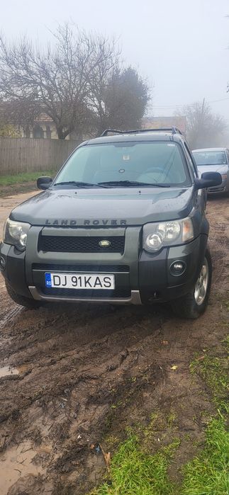 Vand Land Rover motor de bmw 2.0 an fab 2005 volan original pe stanga