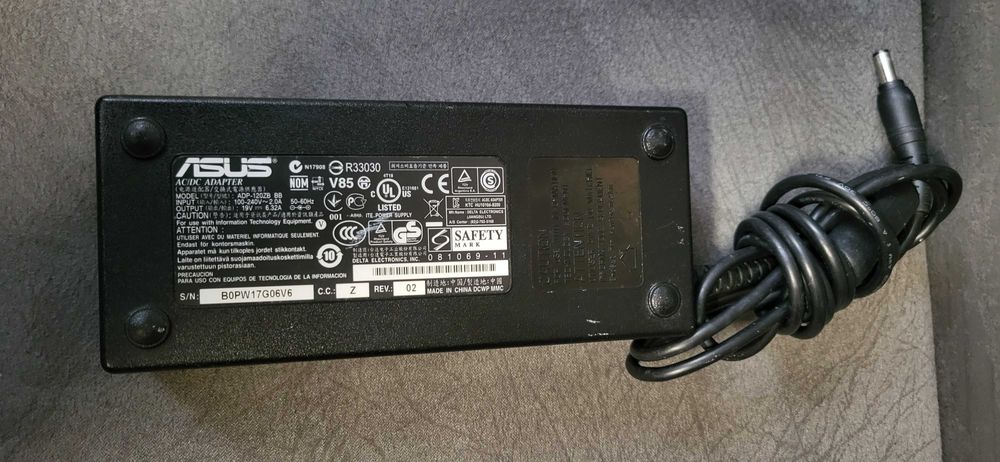 ASUS 120W Incarcator Adaptor 19V-6.32A fuctional