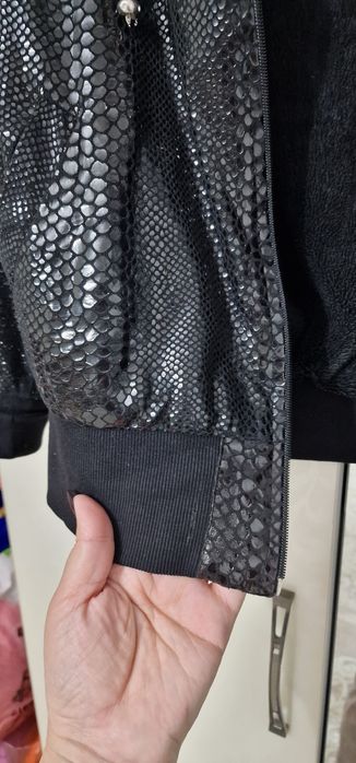 Куртка с капишоном