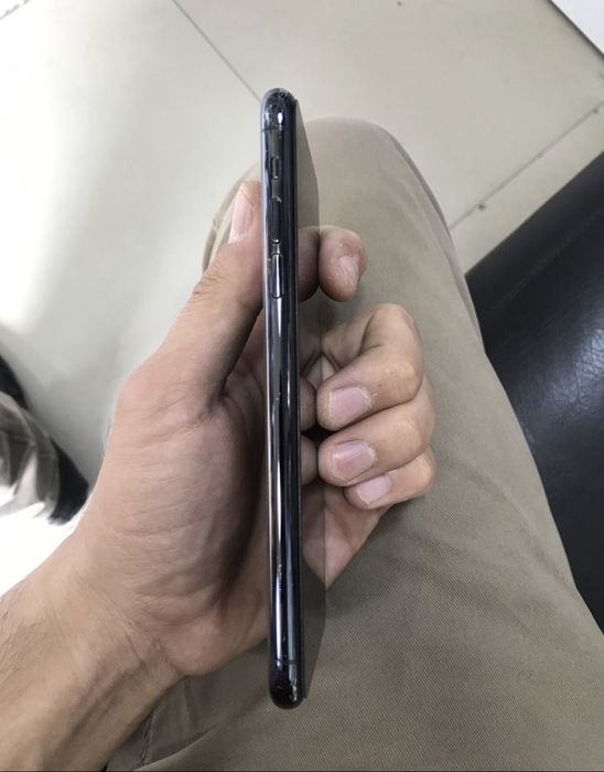 Iphone 11 pro max sotiladi