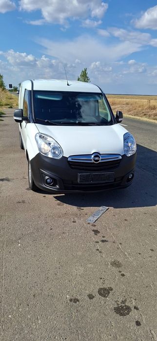 Opel Combo 1,6 diesel, 105 CP, 2018, AC, 6 trepte