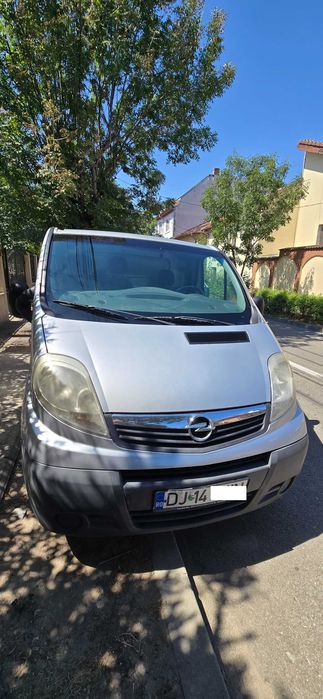 Vand Opel Vivaro 2011 Gri Metalizat 253465 km