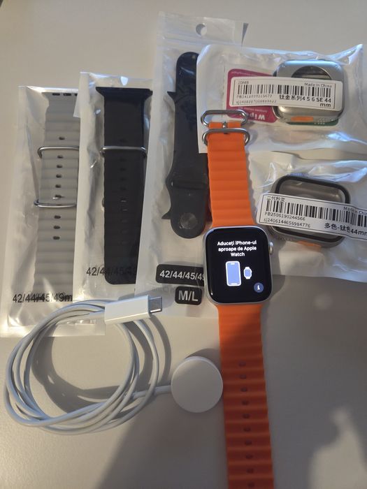 Vând Apple Watch SE 2