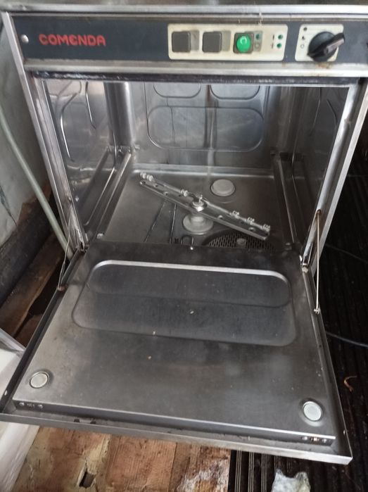 Професионална съдомиялна