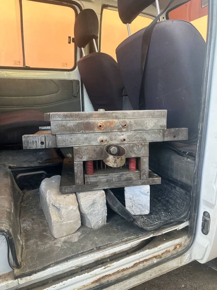 Termoplast uchun qolip sotiladi