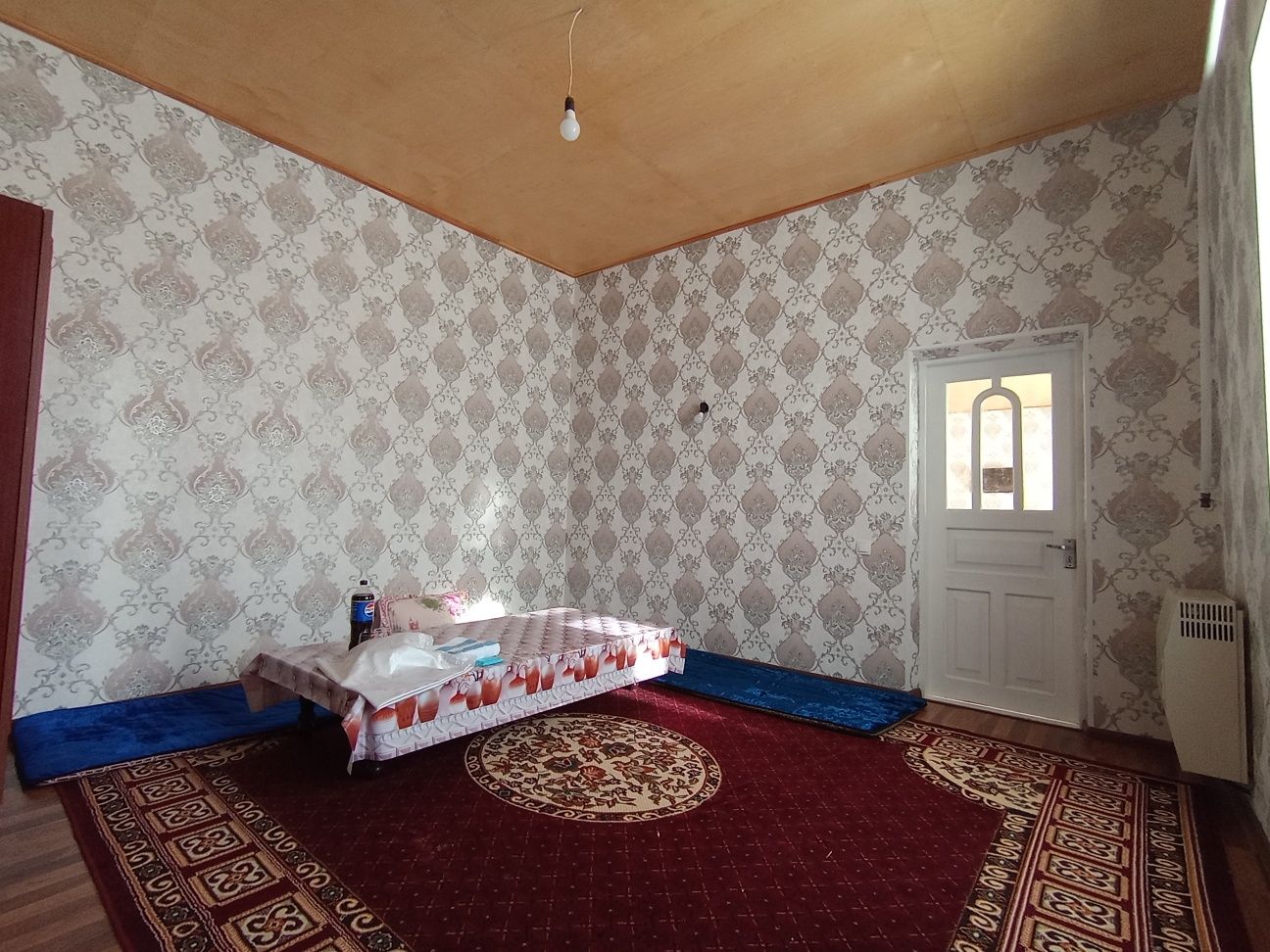 8sotikli hovli arzonga sotiladi