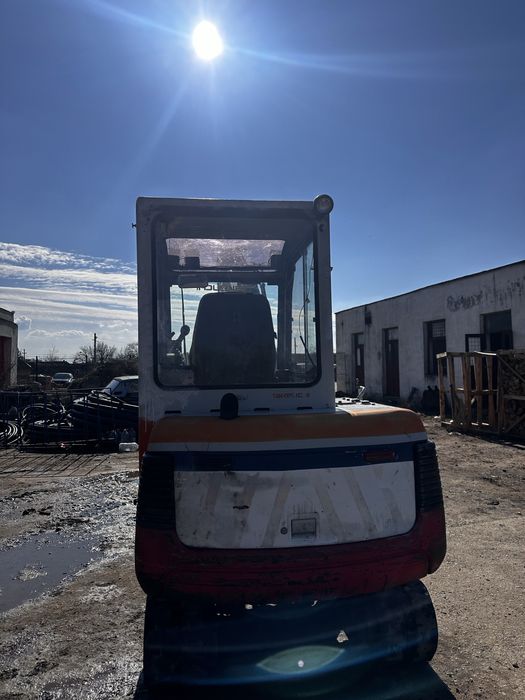 Miniexcavator Takeuchi Tb125