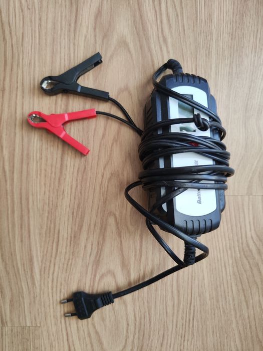 incarcator baterie digital