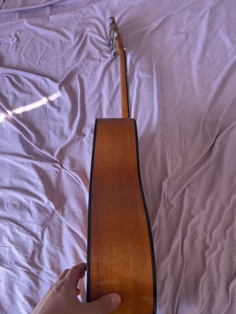 Продается отличная гитара yamaha f310