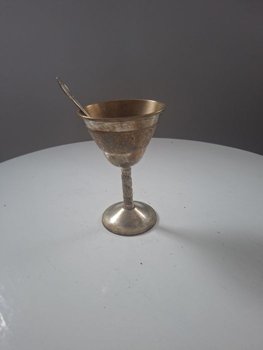 Vase metal vechi