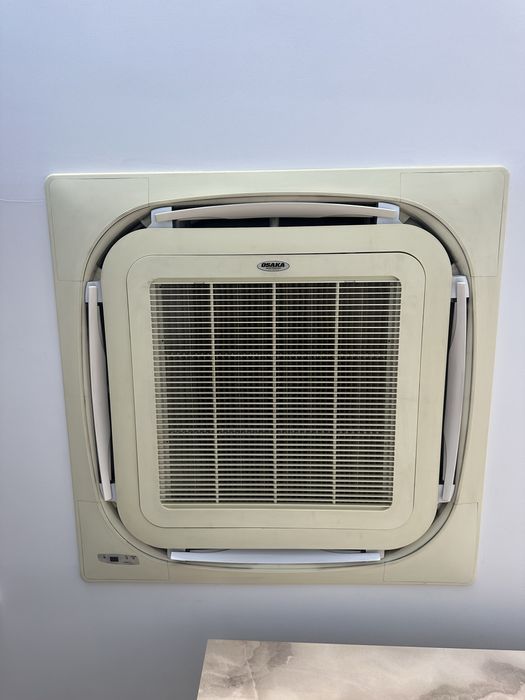 2 броя Таванен климатик Osaka 24-ка.