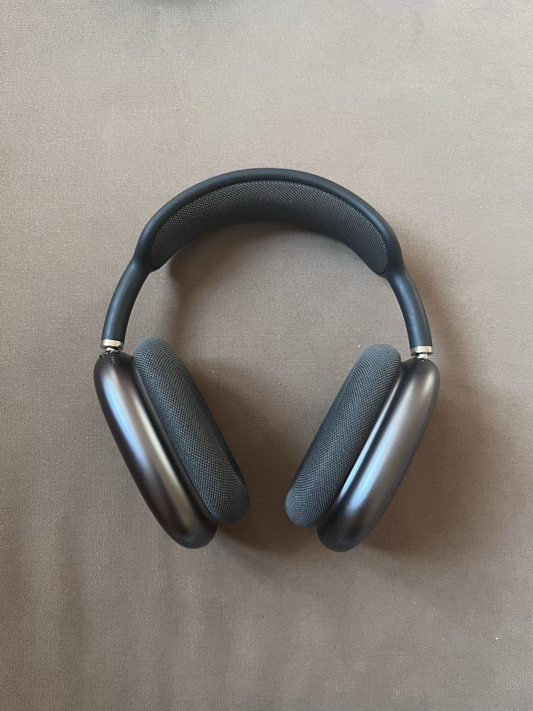 Airpods max в идеальном состояние