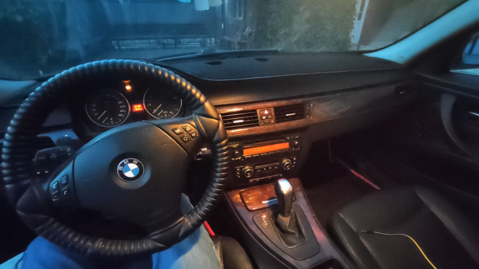 Bmw 325xi e90 2007 год полный привод