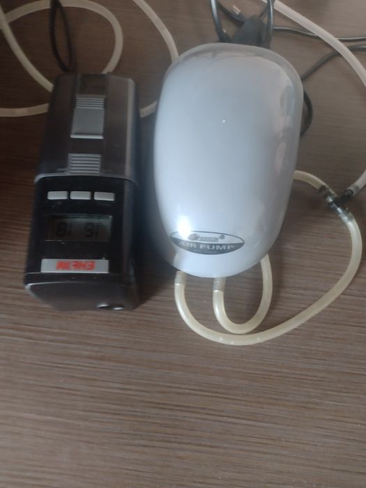 Vând Hrănitor filtru incalzitor