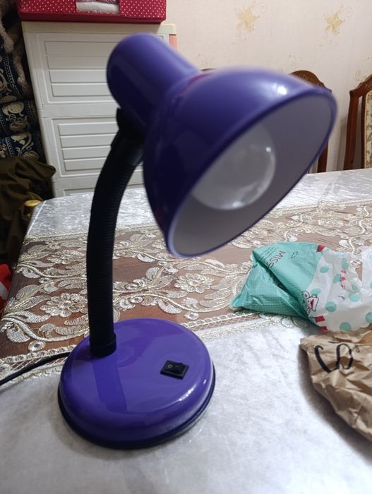 Svetilnik sotiladi srochna