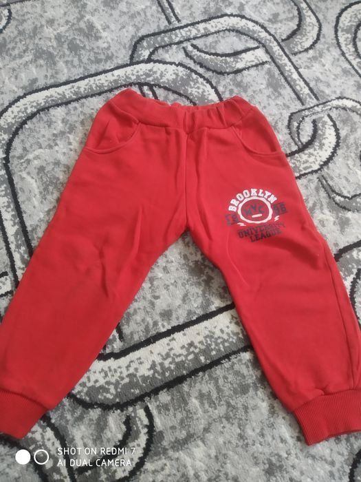 Продам детскую вещи