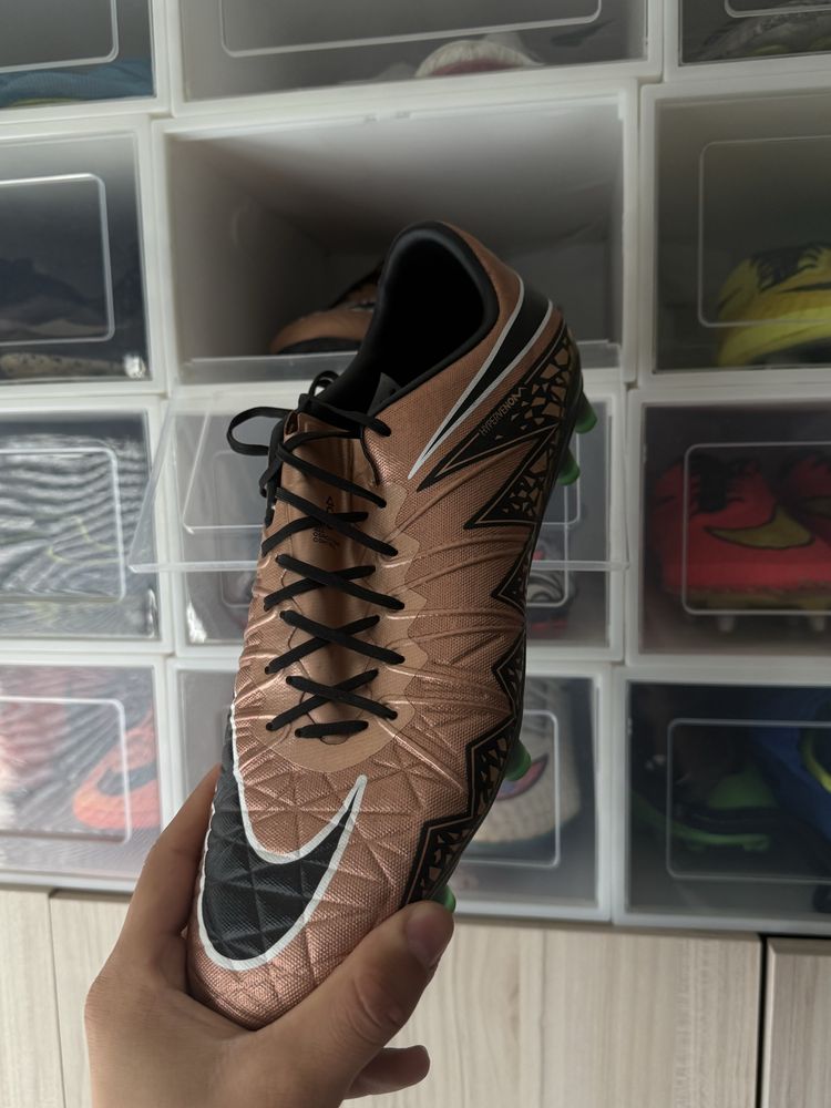 Бутонки hypervenom