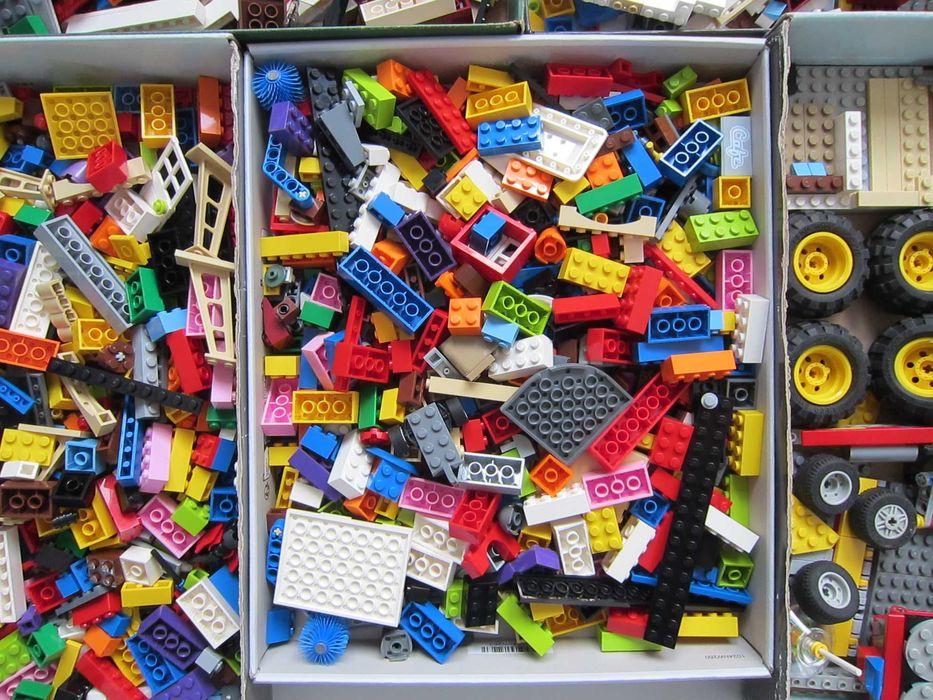 LEGO -- Части от конструктори -- 3.0 килограма