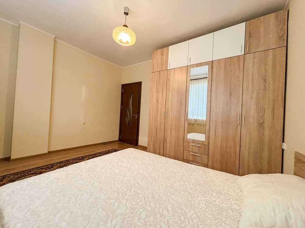 Дава се под наем Двустаен апартамент в Русе, Център - 65 кв.м за 382.5 € - Снимка #5
