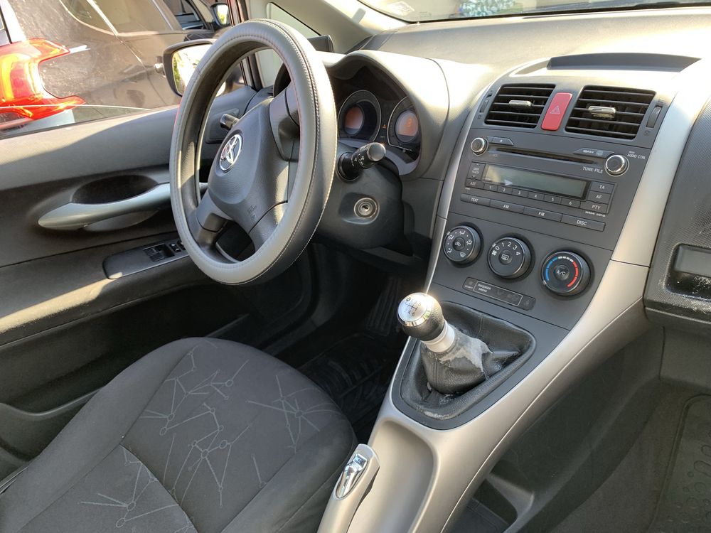 Toyota auris 1.4 D4D 90к.с 2010г.