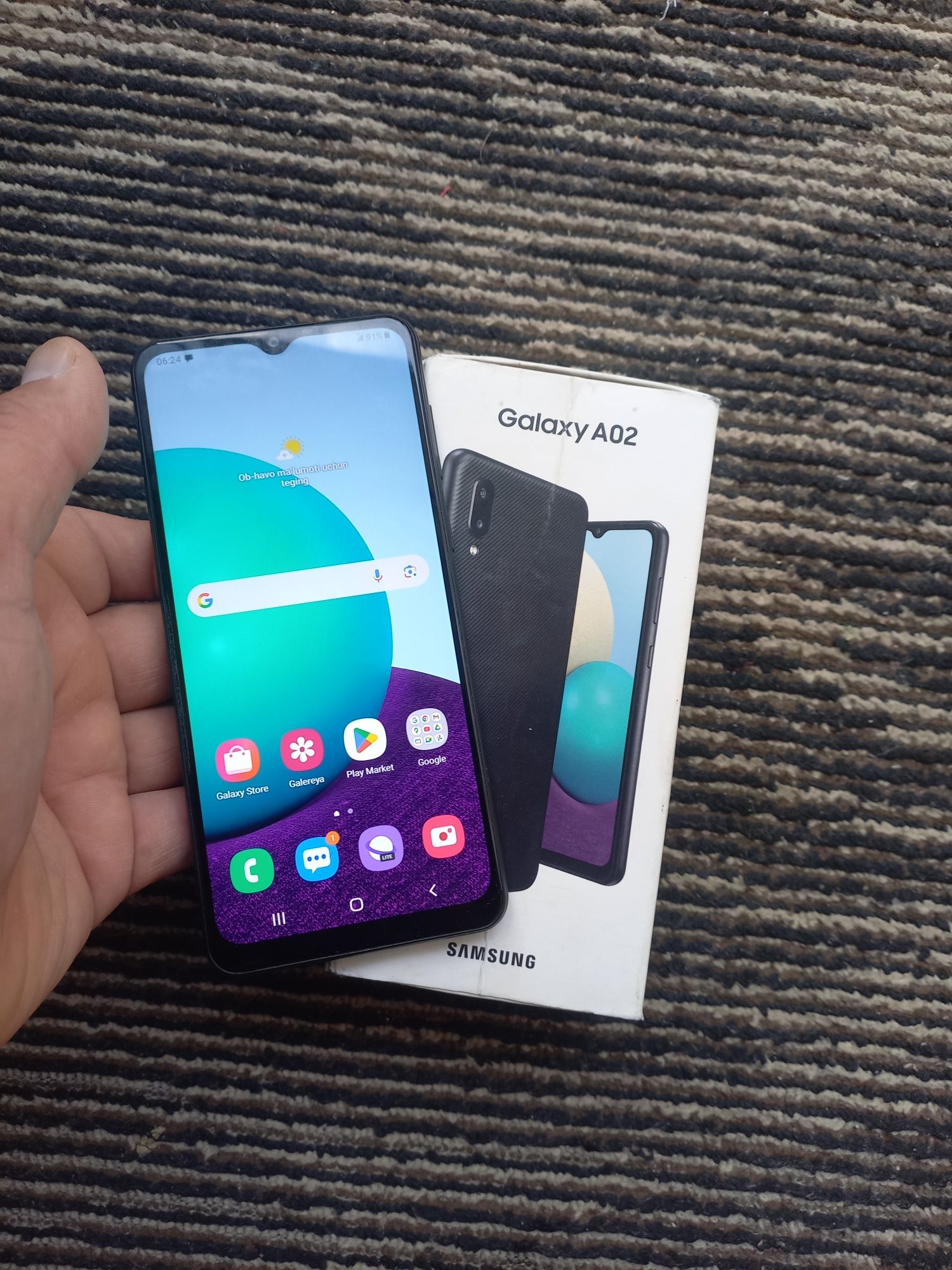 Samsung A02 holati ideal tiniq 32GB hotirasi 2 sim karta imeyka bo'gan