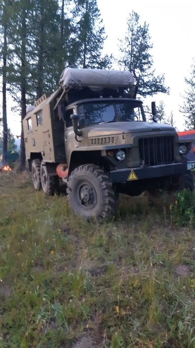 Продам автомобиль УРАЛ 375