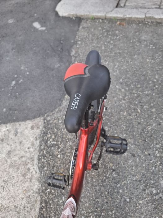 Bicicletă noua cu suspensii