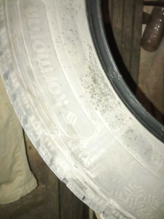 Зимни гуми корморан 2бр.