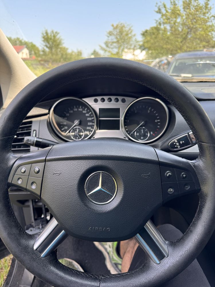 Mercedes R320 CDI  на  части  OM642