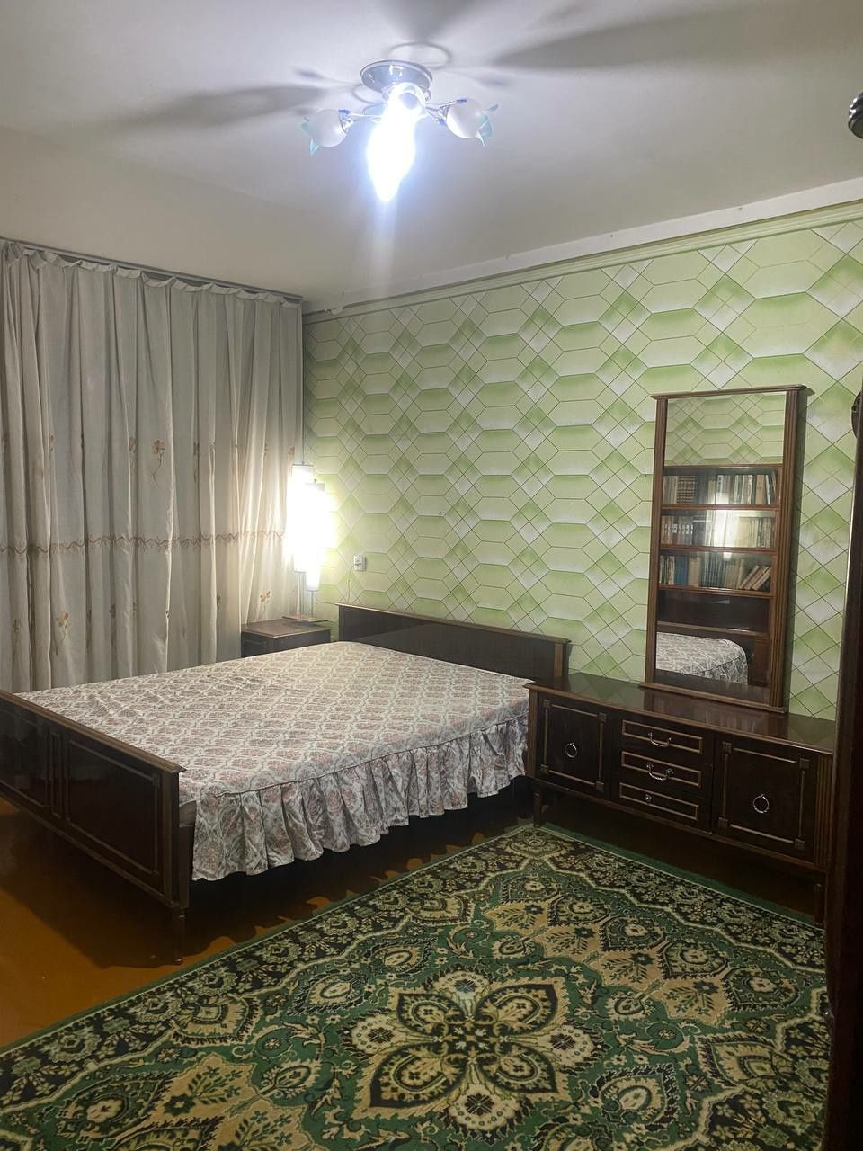 Сдаю 3/3/5 в кирпичном доме на Арнасайской (бывш. Пионерская) за $400