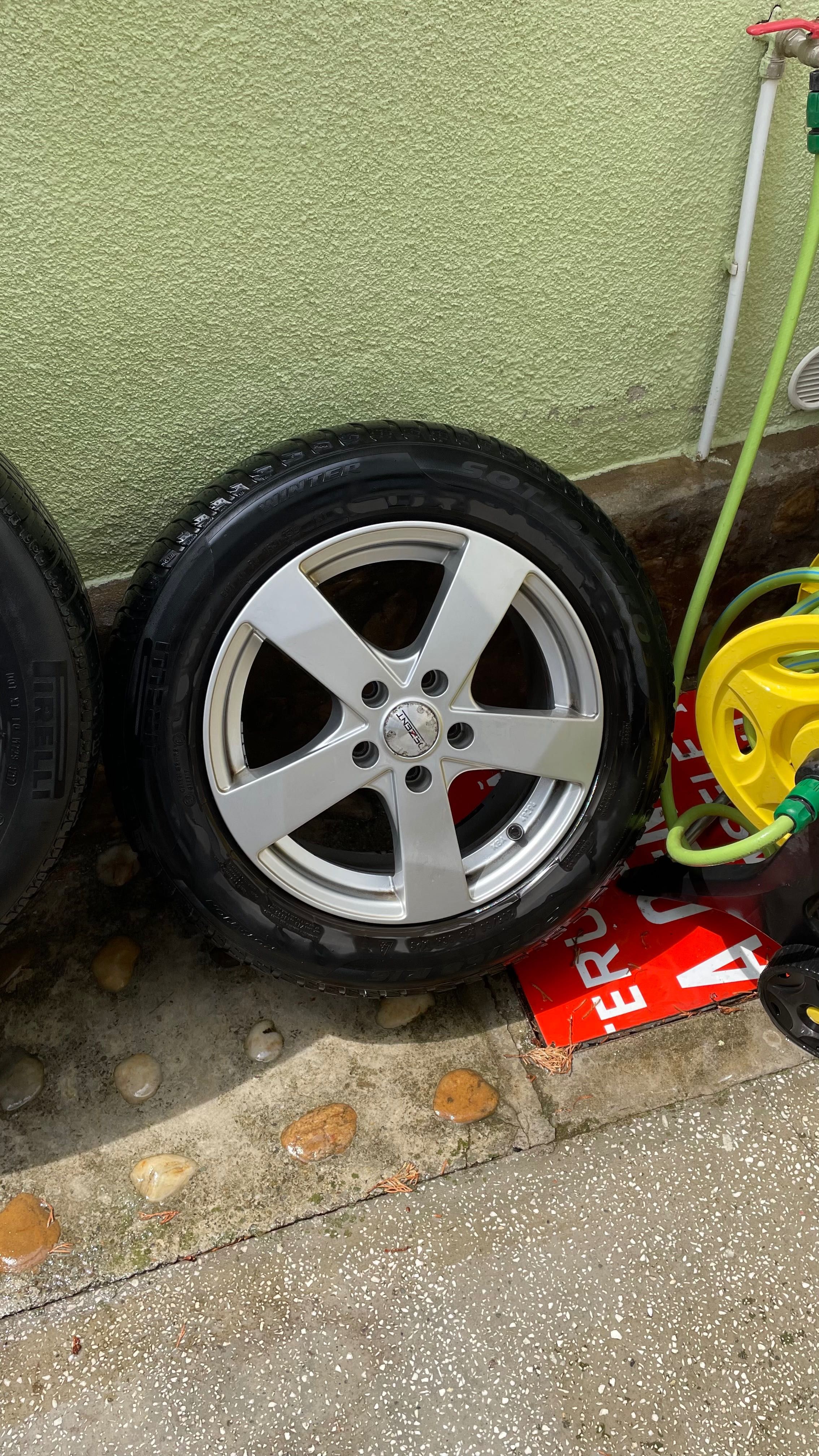 Jante aliaj DEZENT + Anvelope Pirelli / Bridgestone