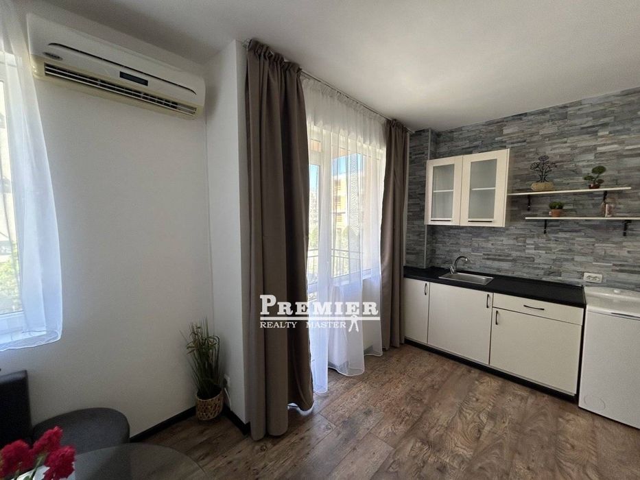 Продава се Двустаен апартамент в к.к. Слънчев бряг - 60 кв.м за 1117 €/кв.м - Снимка #4