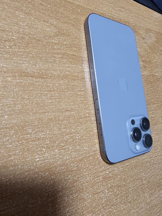 iPhone 15 Pro Max — 512GB