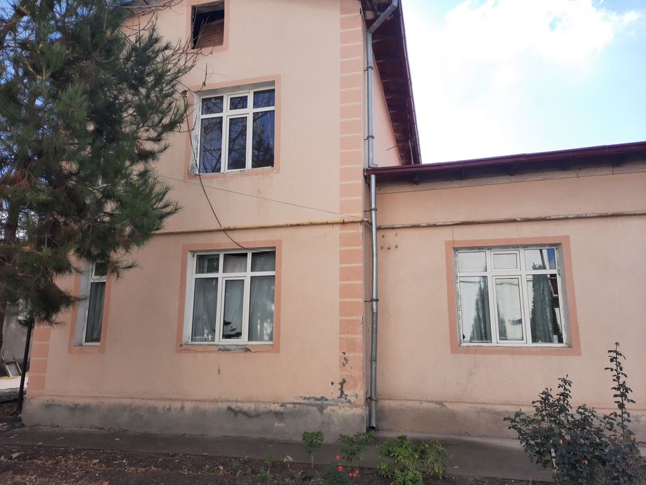 Дом  - Учхоз,Геофизика  4 сот 4 комн