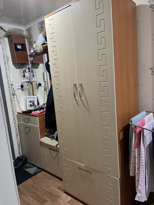 Продам прихожую бу состояние нормальное.