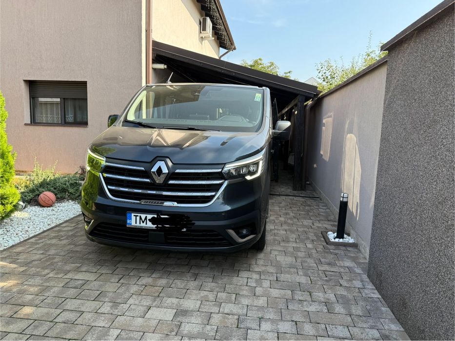 Renault Trafic Vând Renault Trafic Space Class. Confort Escapade. Pachet Signature