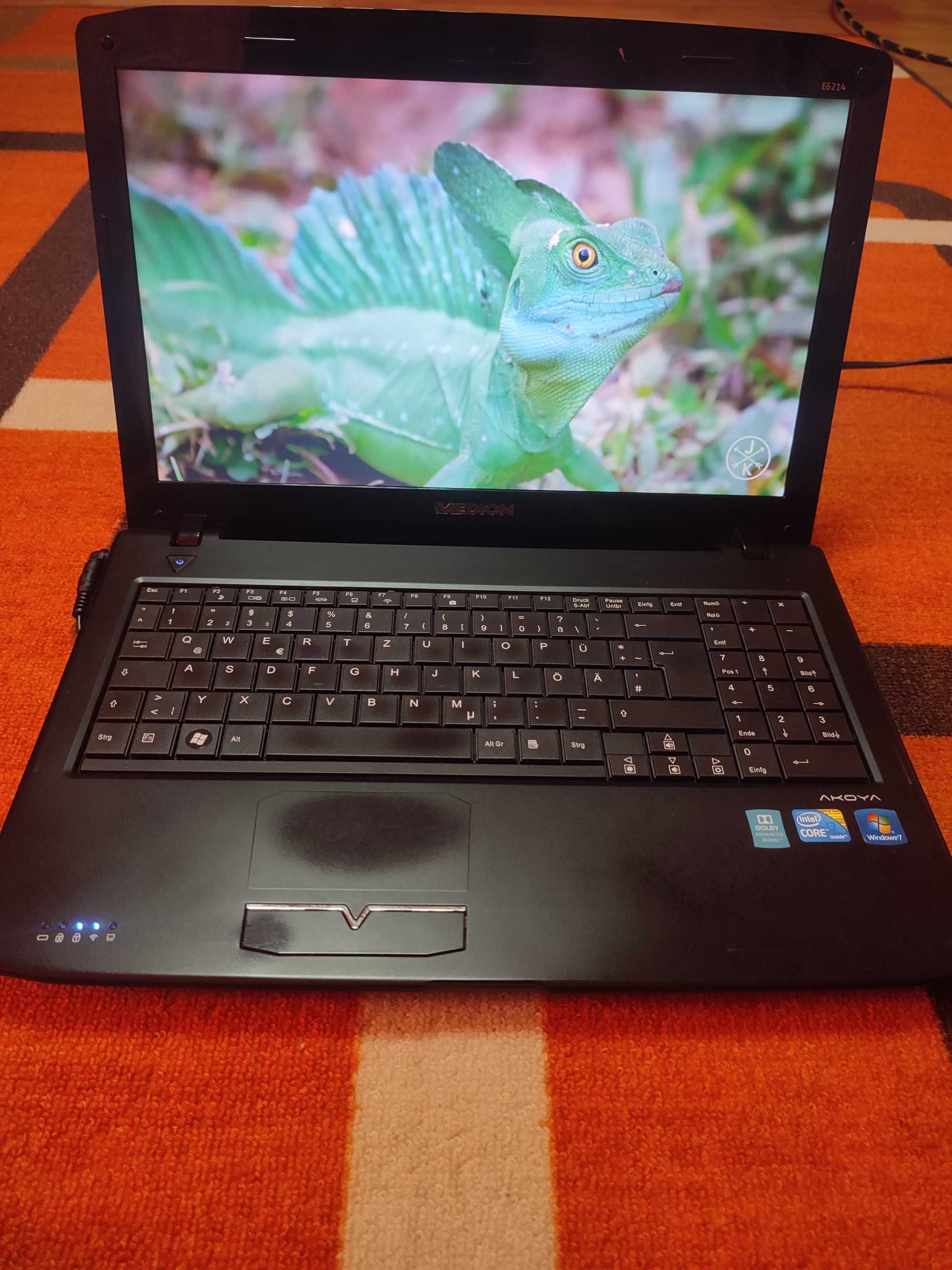 Лаптоп Medion Akoya 15.6 инча Intel Core i3
