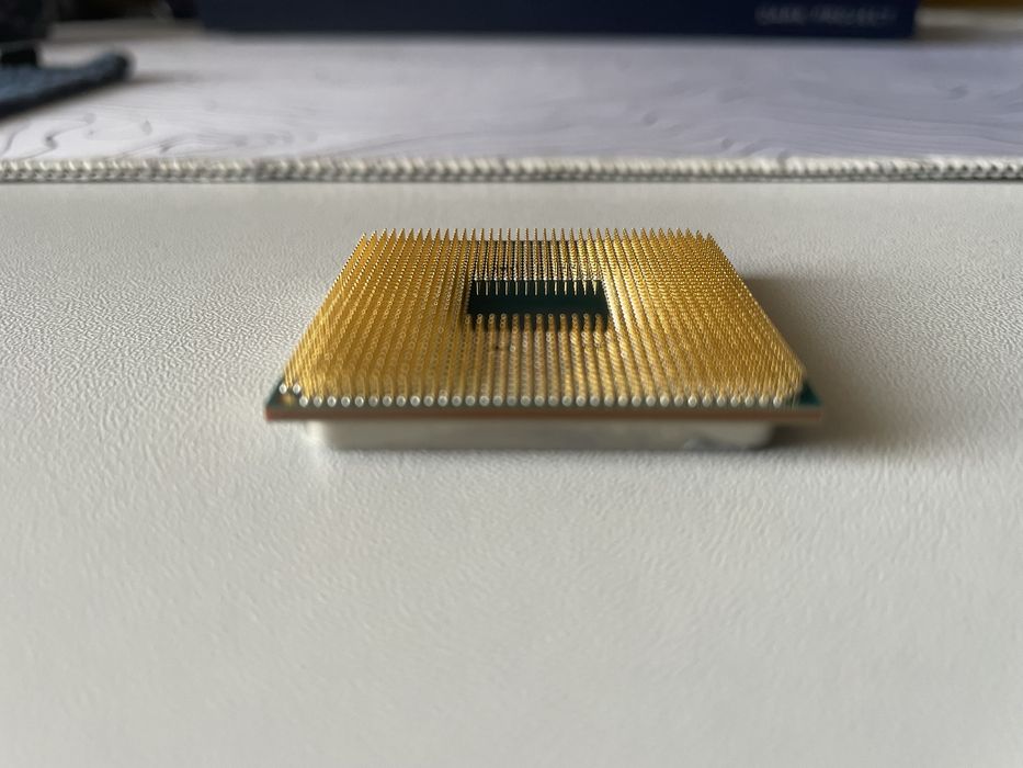 Msi MAG B 550 Tomahawk Ryzen 7 5700x3d 32 gb 2x16 4000mh kingston