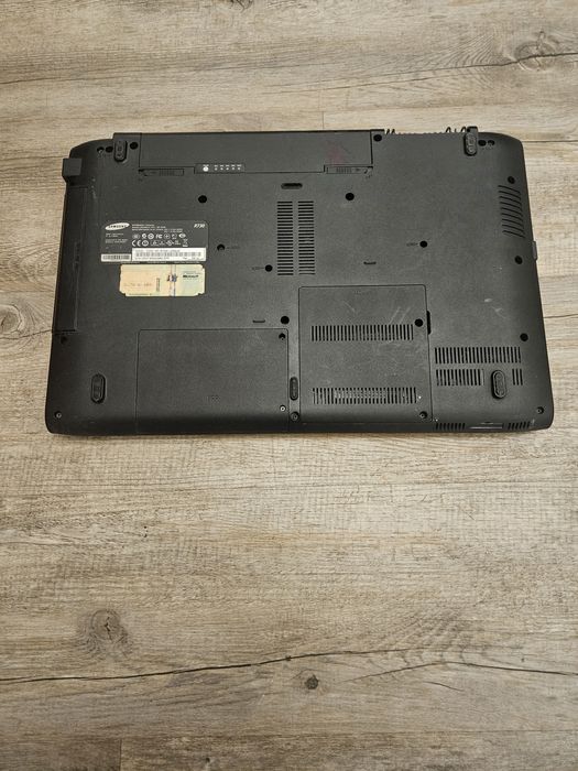 Vand laptop 2 buc