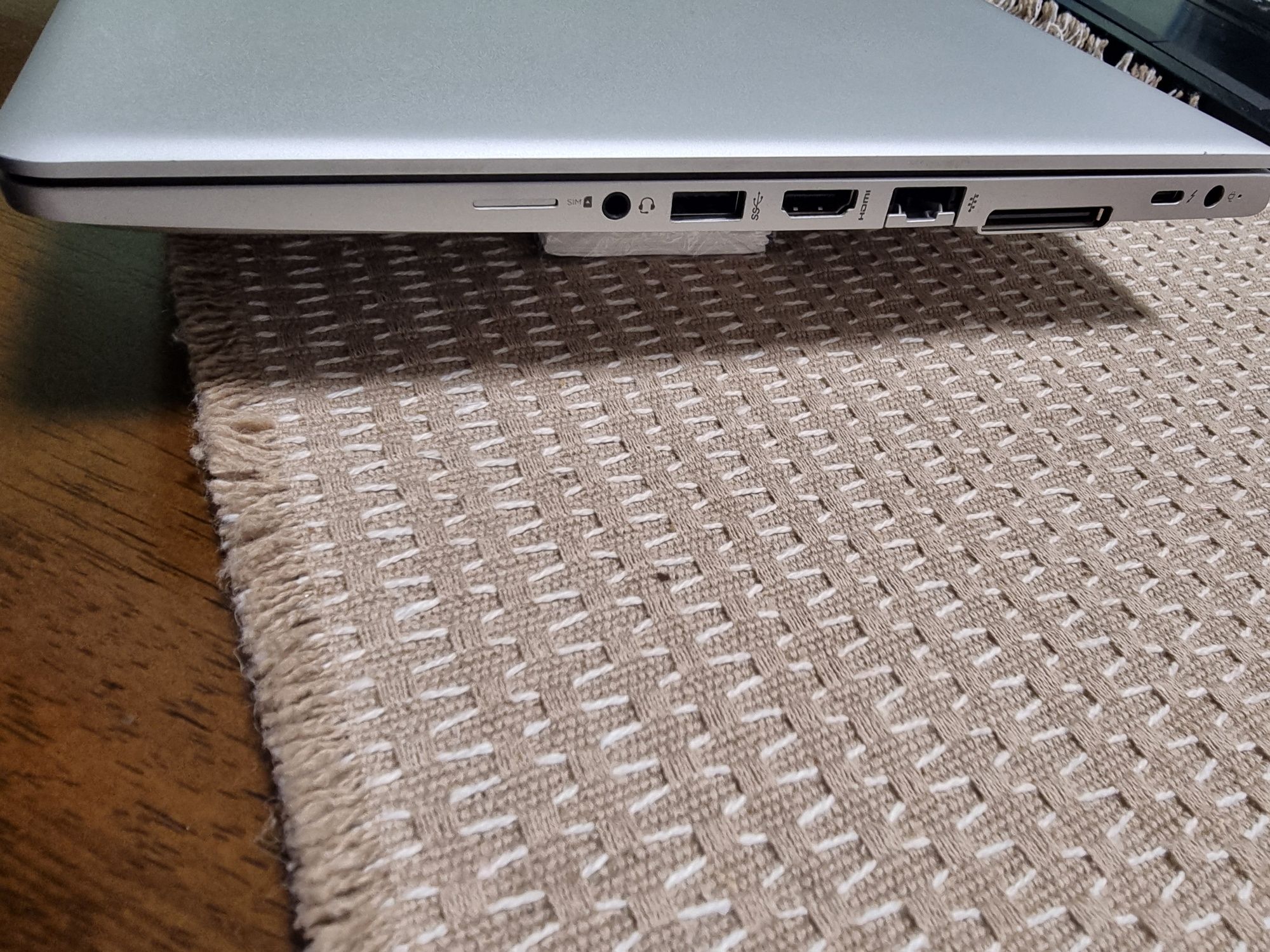 HP elite book 830 g5