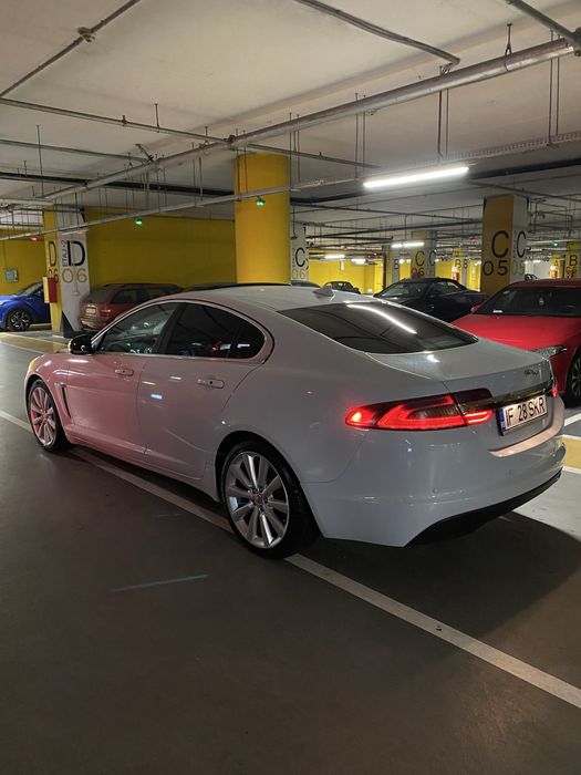 Vand Jaguar XF 2.2 D/09.2015