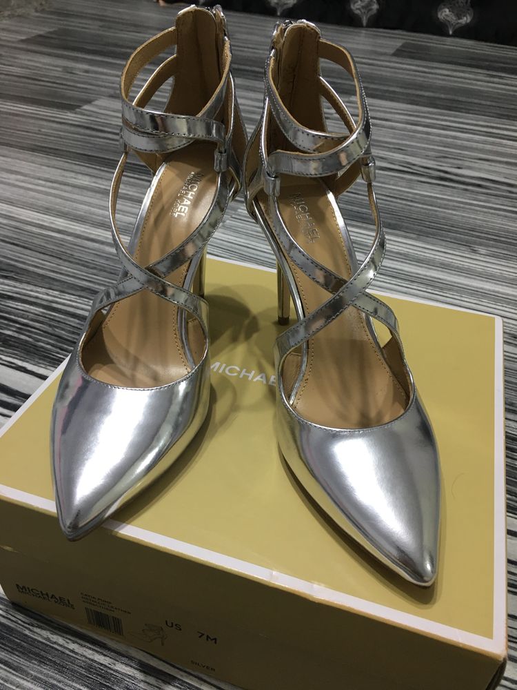 Pantofi Michael Kors din piele (silver, argintii)