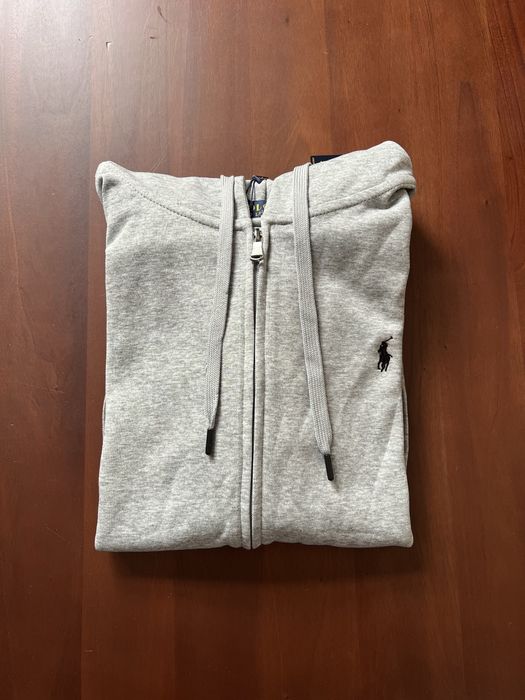 Ralph Lauren zip-up hoodie – стил, комфорт и класа!