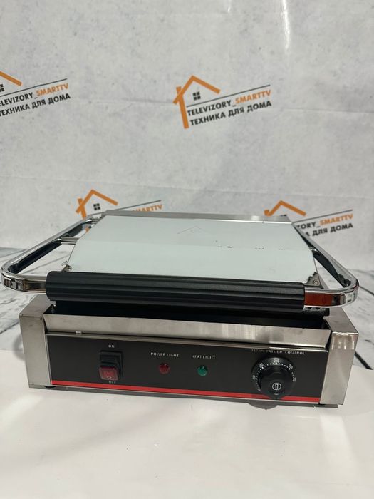 Тостер новый в хорошем состоянии