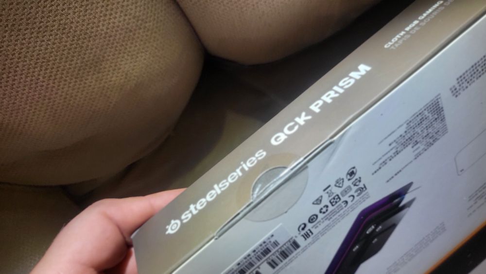 Steelseries QCK Prism RGB подложка за мишка чисто нова 2бр