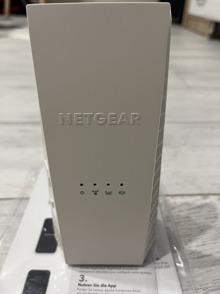 Netgear WiFi dual band extender mesh