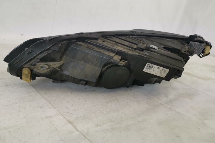 Десен фар Оригинален Led в добро състояние Фолксваген ВВ / Volkswagen