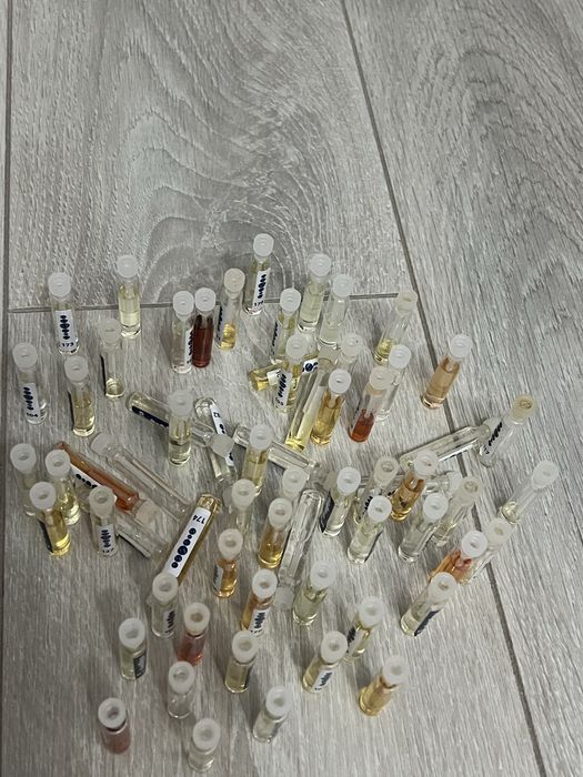 Продам папка для духов