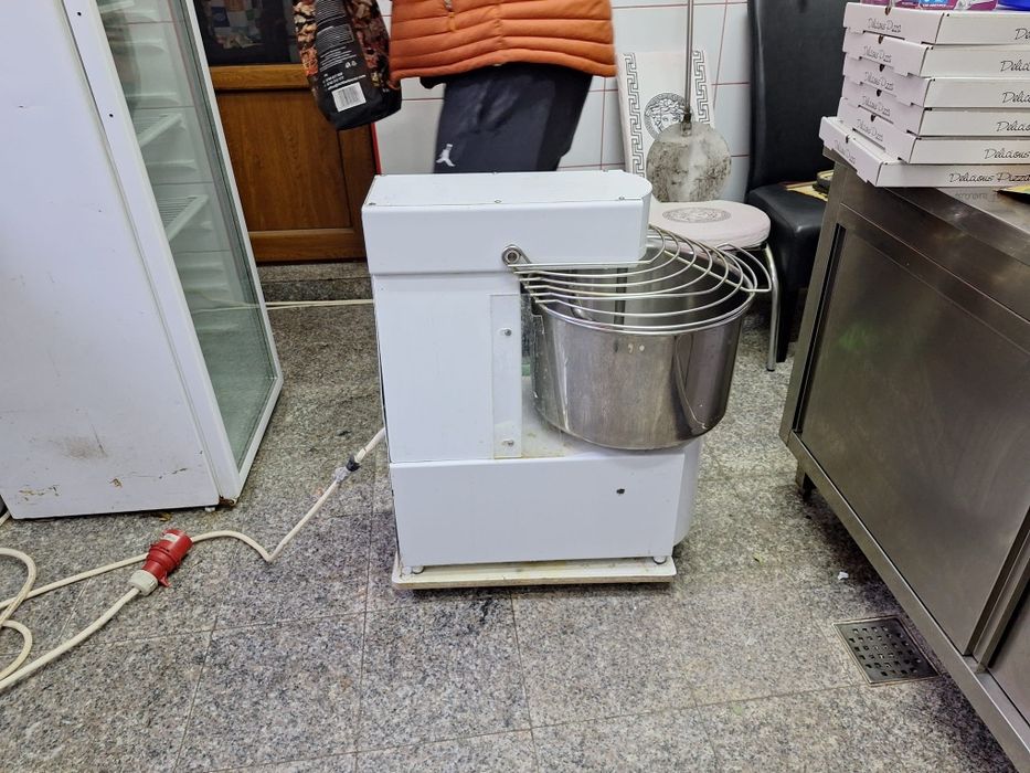 Vand feliator  electric